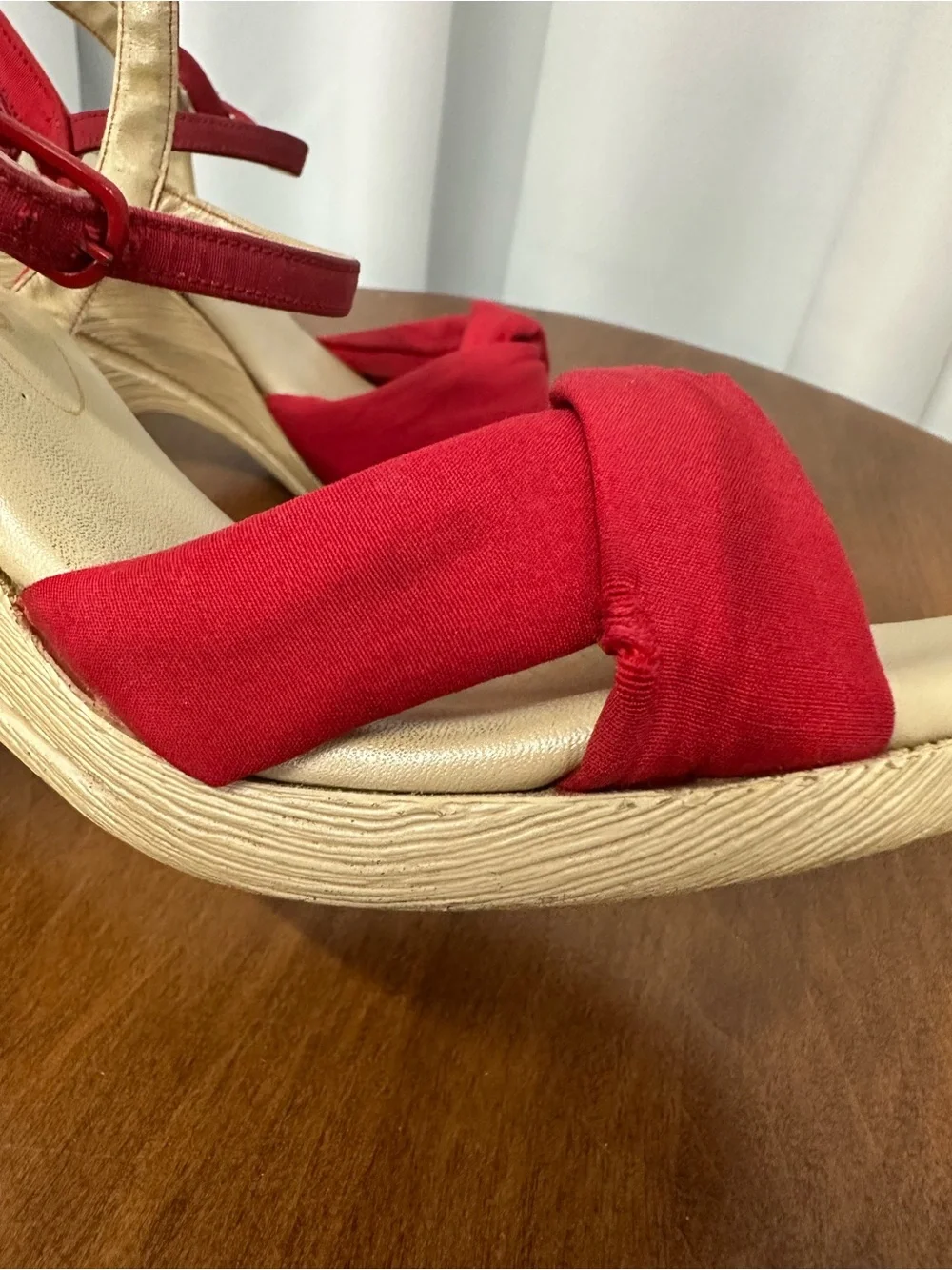 Vintage Connie YoYo Red Knotted Ankle-Strap Wedges size 8.5 retro